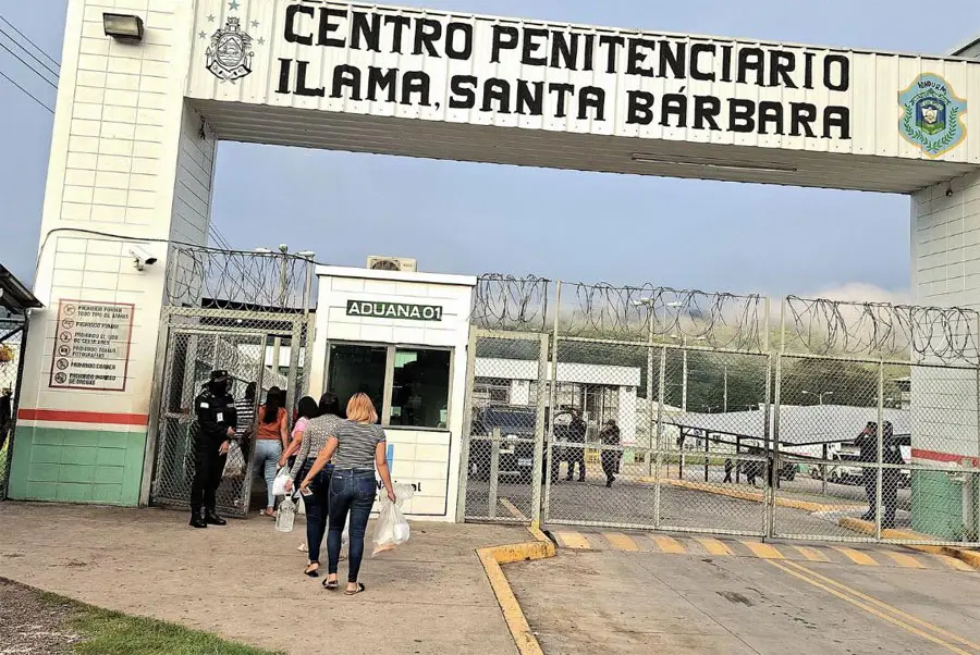 Congreso y autoridades penitenciarias buscan acciones para frenar extorsión desde las cárceles