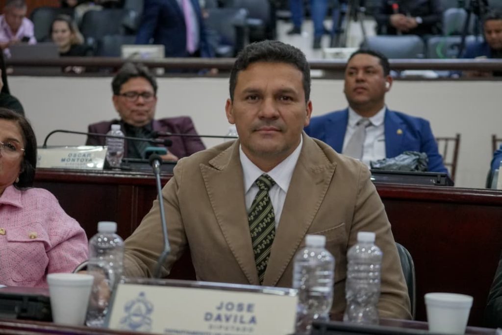 Aumentos en educación, salud e inversión social son avances en Presupuesto, destaca Pinu-SD