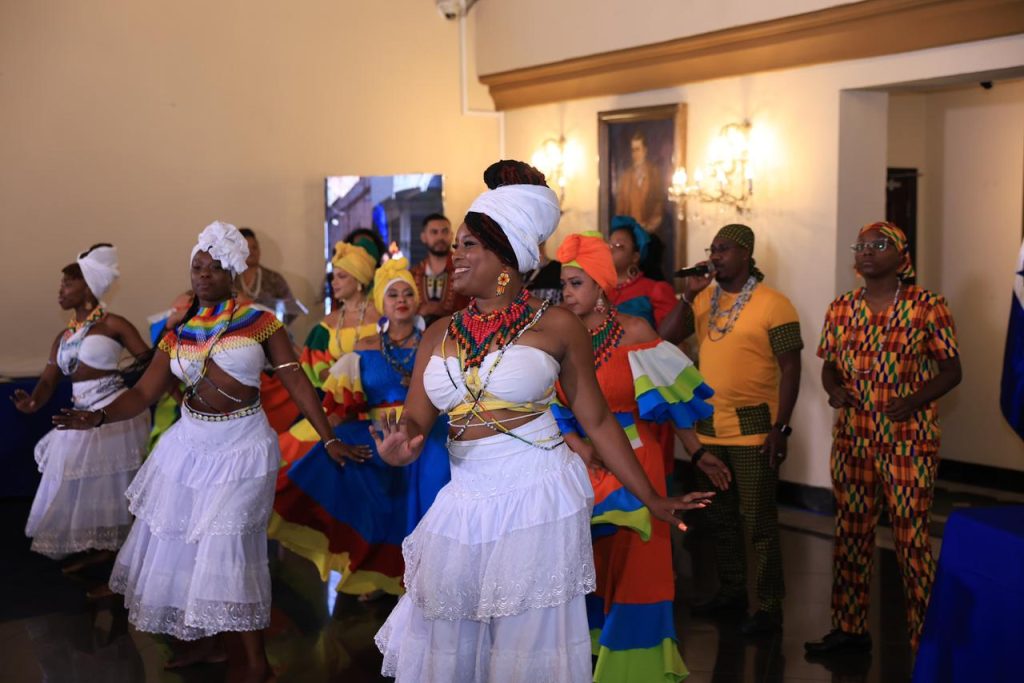 Presidente Asfura participa en entrega de Premios Herencia Africana en Casa Presidencial