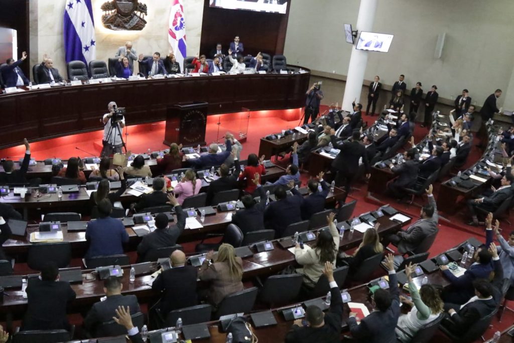 CN aprueba reformas que intensificarán lucha frontal contra extorsión