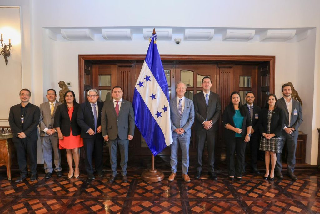 Gobierno de Asfura impulsa orden y transparencia del gasto público con respaldo del Banco Mundial