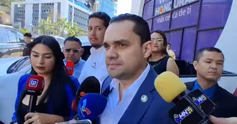 Presidente Zambrano da a conocer detalles sobre documentos entregados al MP