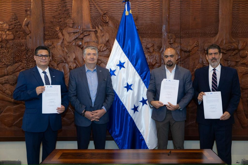 Gobierno fortalece controles sanitarios y aduaneros con acuerdo interinstitucional entre ARSA, Aduanas y Senasa