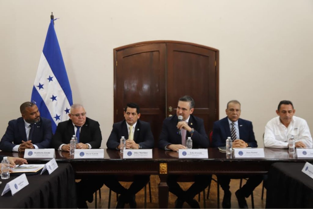 Comisión legislativa impulsa consensos para fortalecer el sector minero