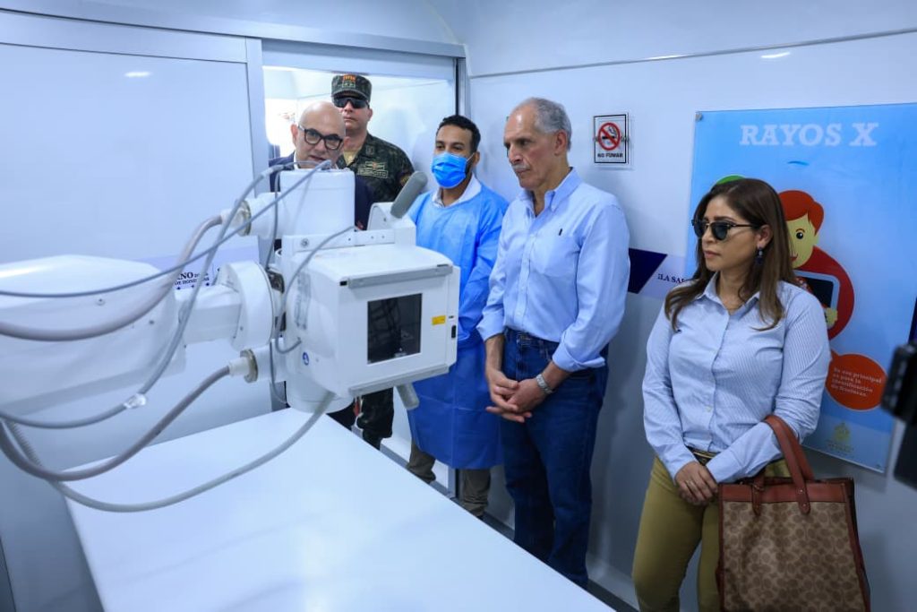 Atención médica gratuita devuelve la esperanza a familias de Candelaria