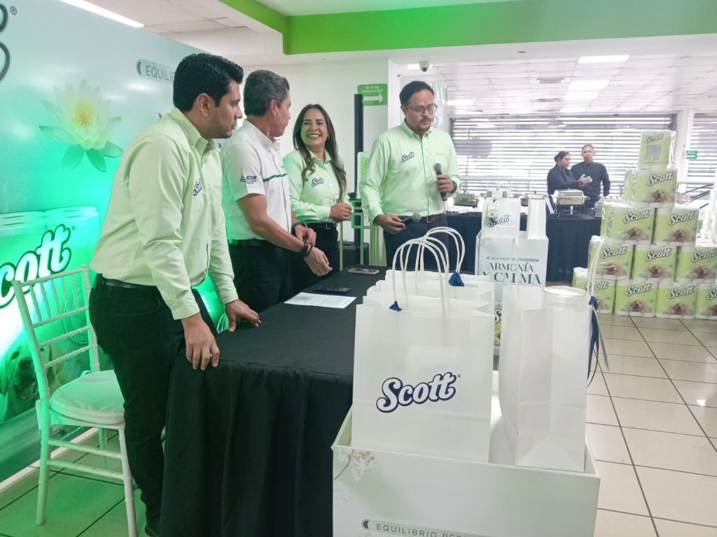 Supermercados La Colonia junto a Scott lanzan el nuevo papel higiénico Scott Harmony