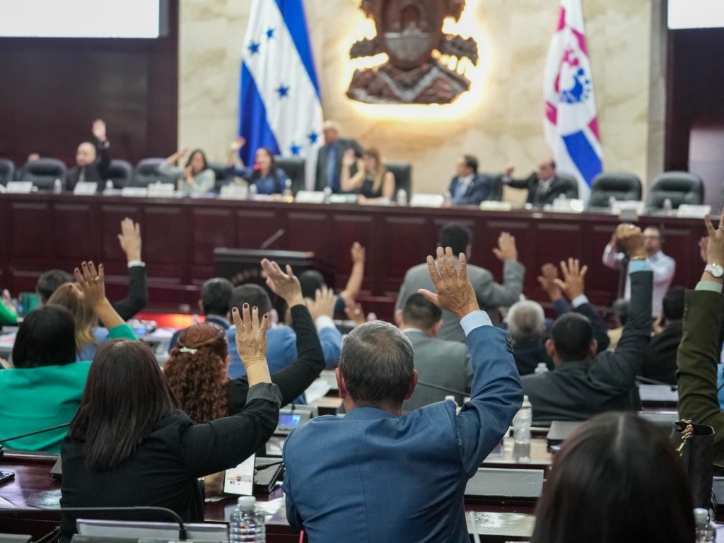 Congreso aprueba contratos para fortalecer sistemas de agua potable en Distrito Central y Choluteca