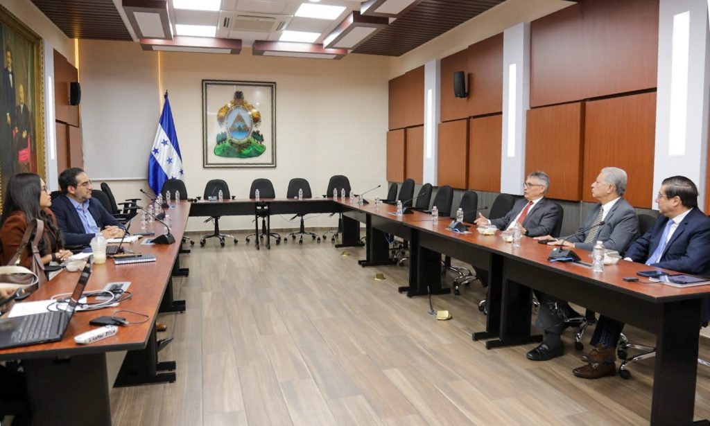 Legislativo conoce propuesta de reforma integral de Ley del Mercado de Valores
