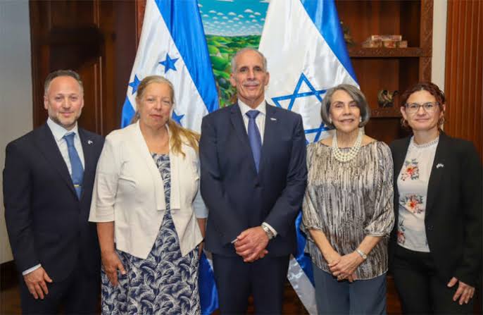 Brigadas médicas de Israel llegarán a Honduras para realizar cirugías oftalmológicas