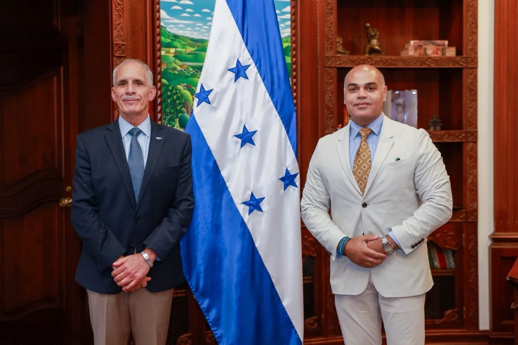 Margaritaville promete inversión de 330 millones de dólares en Roatán y generar 1,500 empleos