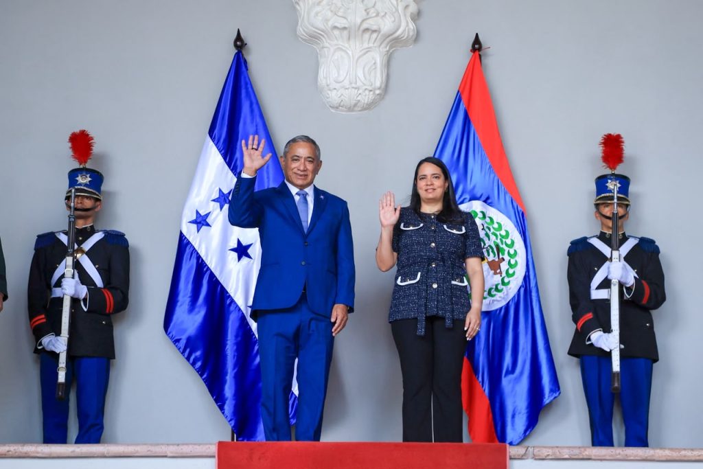 Honduras y Belice estrechan lazos de amistad y cooperación en salud, seguridad, comercio y conectividad