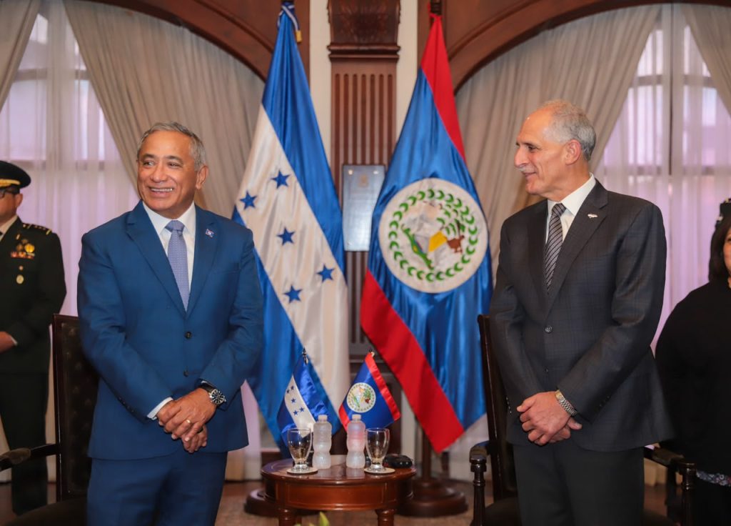 Presidente de Honduras agradece visita de Primer Ministro de Belice