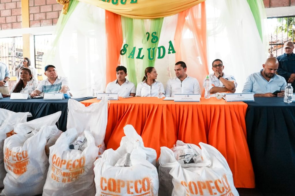 Más de mil familias de Langue reciben alimentos para enfrentar sequía