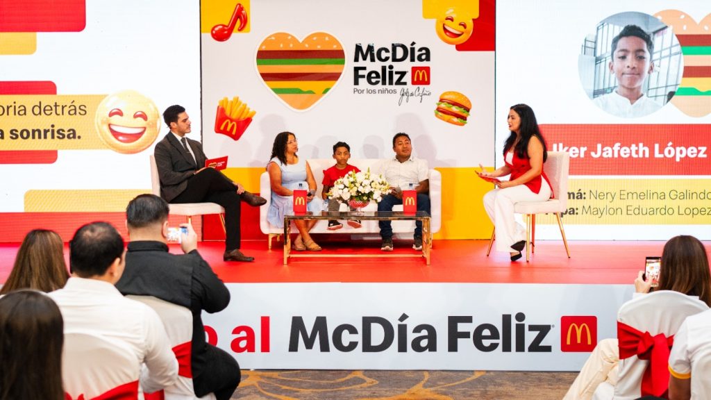 McDía Feliz 2026 inició con la primera venta de Big Mac para seguir convirtiendo sonrisas