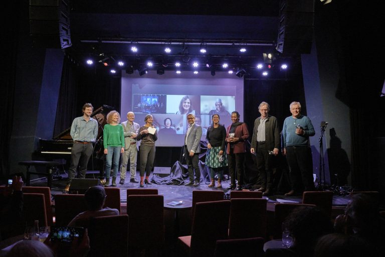 Premio científico de Viena honra la lucha valiente contra el colapso ecológico, entre ellos a Berta Cáceres